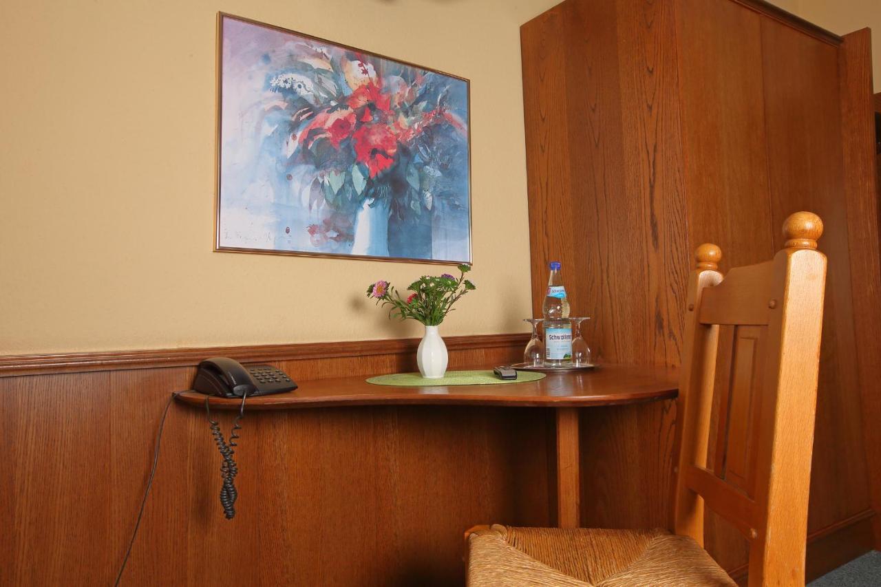 Hotel Schinderhannes Weiskirchen Eksteriør billede